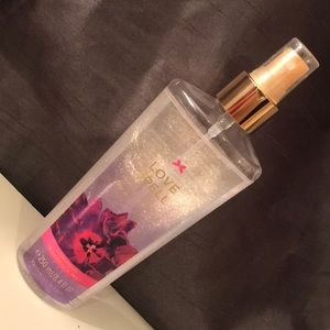 Victoria’s Secret LOVE SPELL fragrance mist